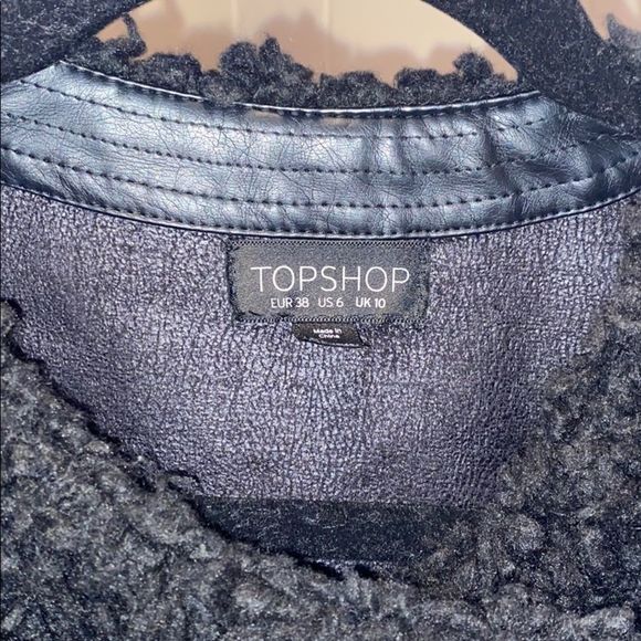 Topshop Faux Fur Vest - Picture 2 of 5